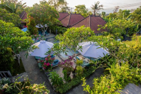 221 Garden Cottages